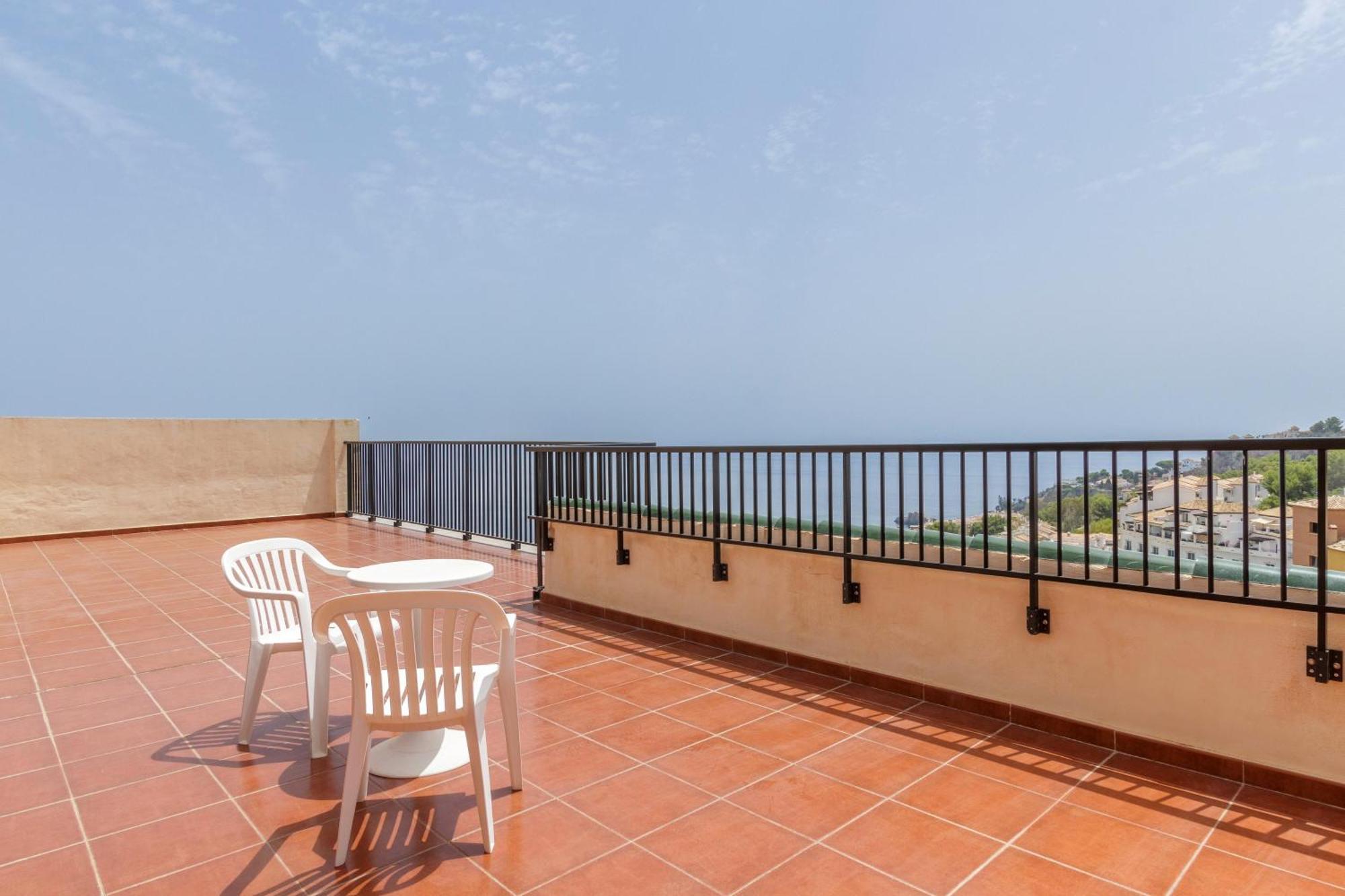 Apartamentos Best Alcazar La Herradura  Exterior photo